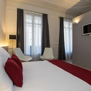 Izaila Plaza Catalunya Pensión